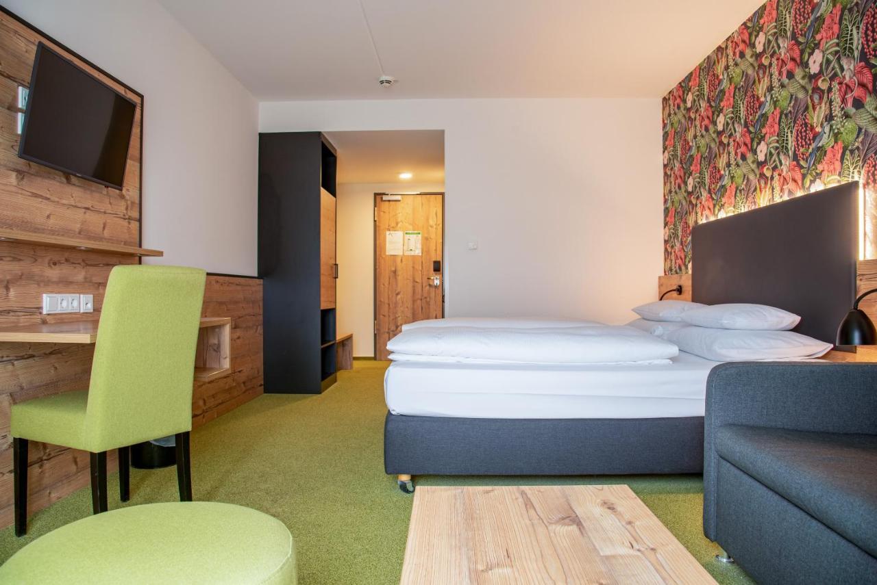 Alb Inn - Hotel & Apartments Мерклинген Екстериор снимка