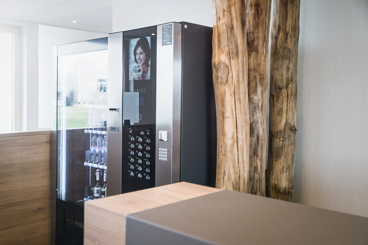 Alb Inn - Hotel & Apartments Мерклинген Екстериор снимка